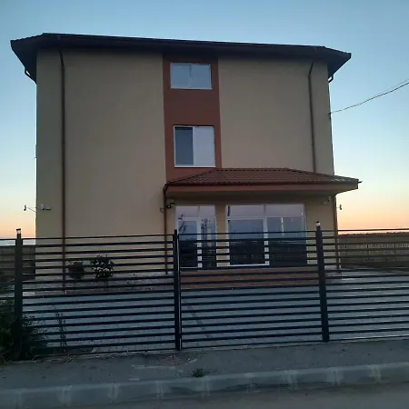 Gedar Guest house