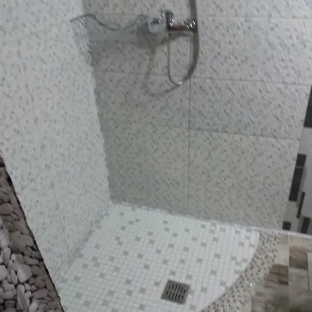 Gedar Guest house *